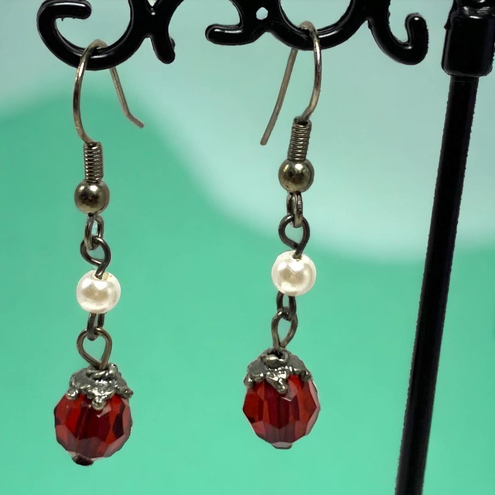 Sterling Silver Garnet Pearl Dangle Artisan Earrings!
